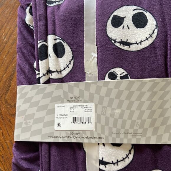 New 3 Piece PJ set The Nightmare before Christmas size s (4-6) - Picture 2 of 7